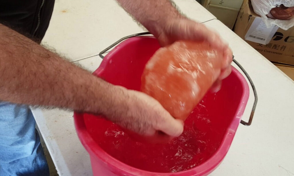 How to Clean Himalayan Salt Lamp