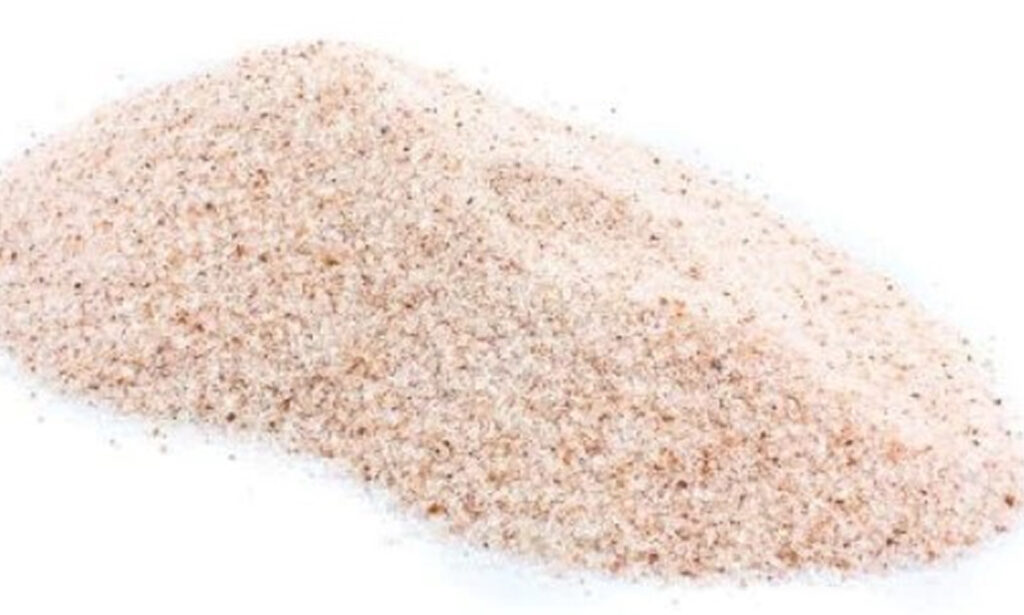 Himalayan salt in poultry feed